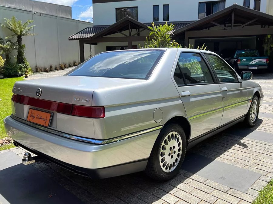 alfa romeo 164 traseira