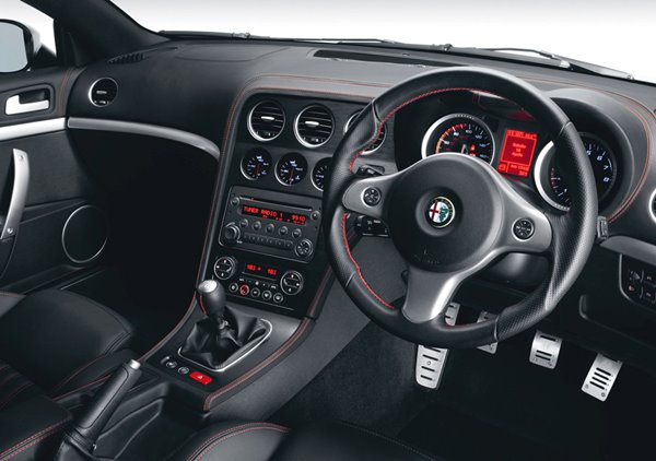 alfa romeo brera interior