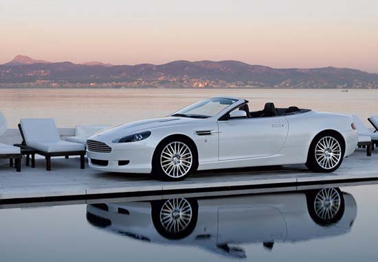 aston martin db9 volante