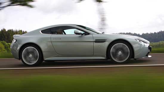 aston martin v12 vantage