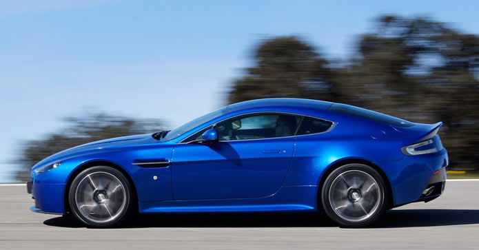 aston martin v8 vantage s