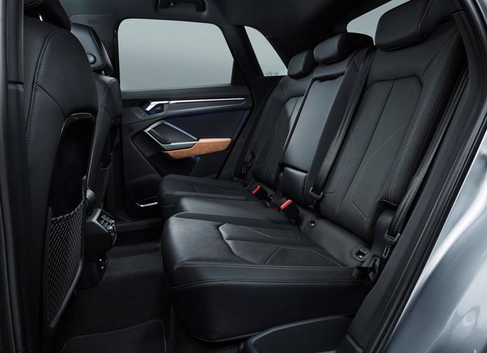 audi q3 2019 interior banco traseiro