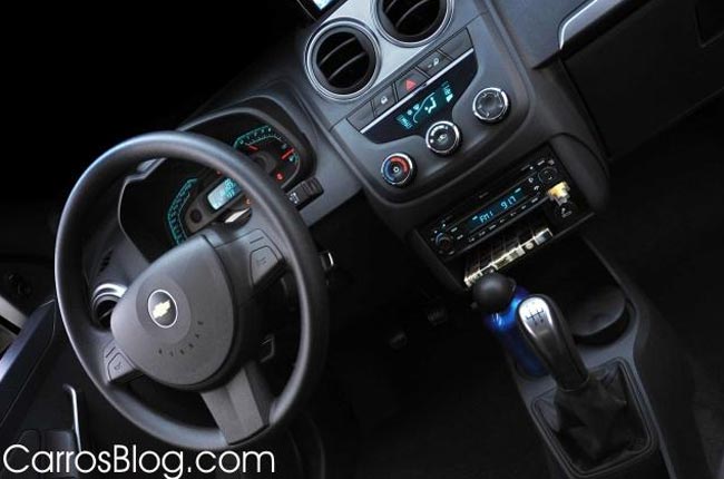 nova chevrolet montana interior painel