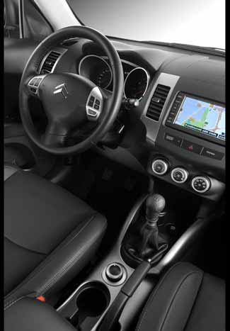 interior citroen c-crosser