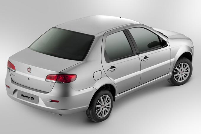 fiat siena 2012 traseira