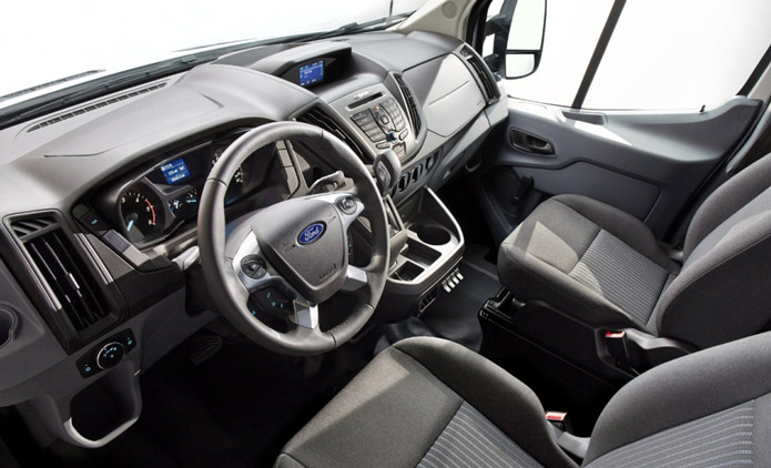 nova ford transit 2014