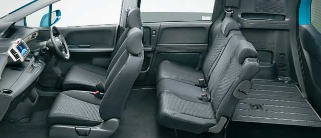 honda freed spike interior