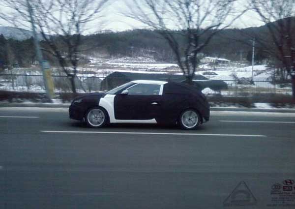 hyundai veloster spyphoto