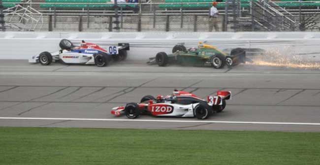 Hideki Mutoh e Takuma Sato indy kansas 2010