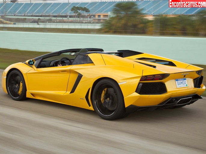 lamborghini aventador lp700-4 roadster