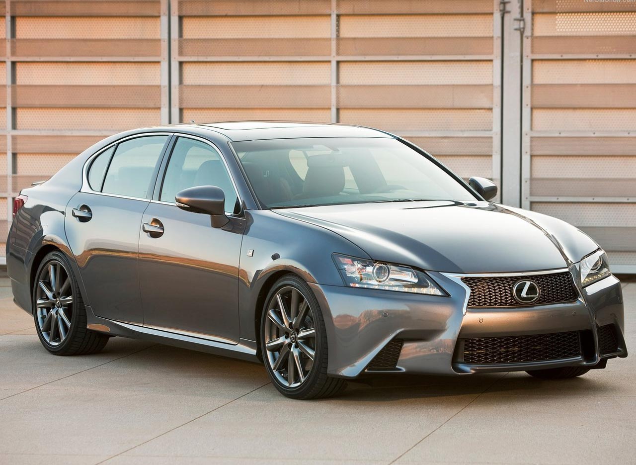 Lexus GS 350 F Sport traz visual intimidador porém fica devendo motor