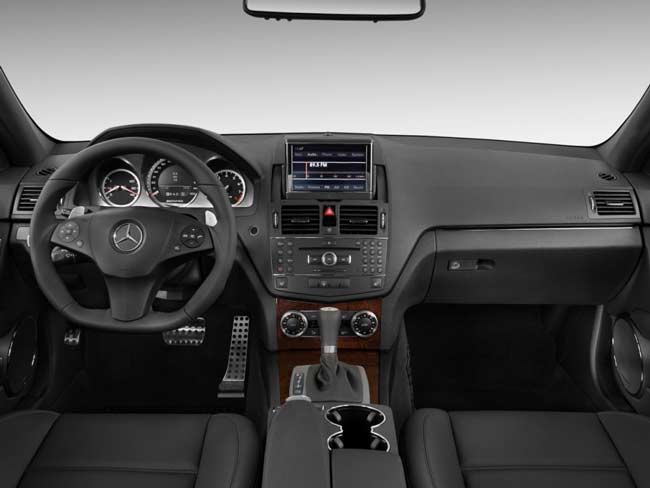 interior mercedes c 63 amg