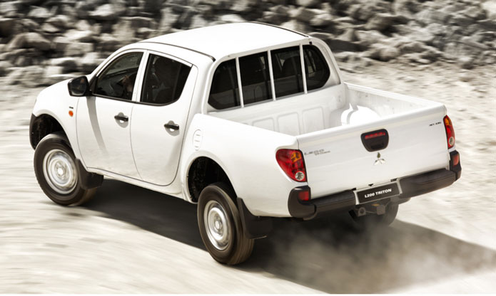 mitsubishi l200 triton gl 2013