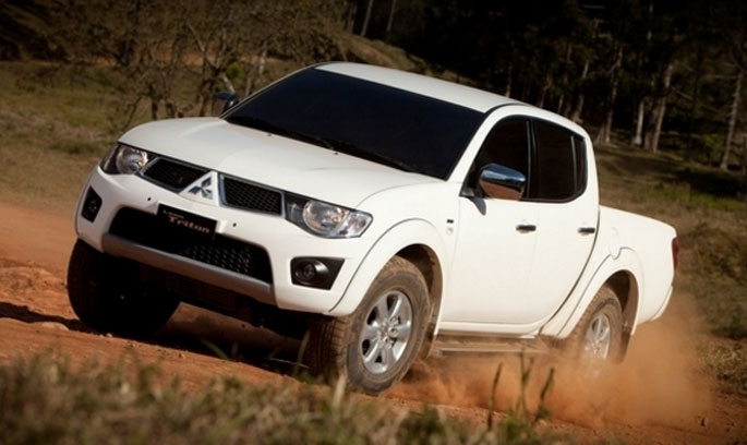 mitsubishi l200 triton 2013 HPE