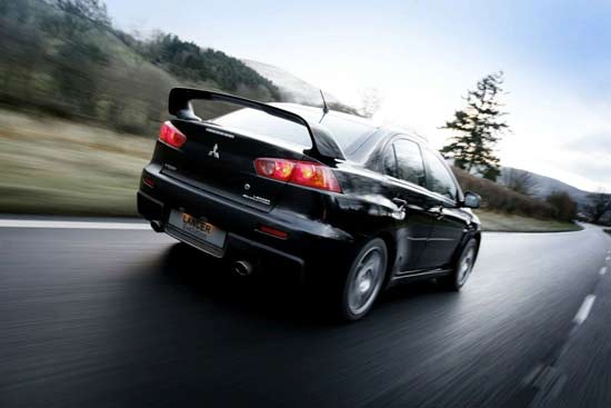 mitsubishi lancer evo fq-330 st