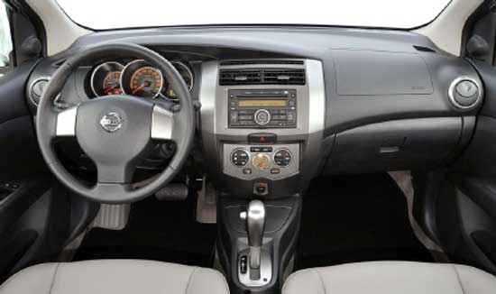 interior nissan grand livina