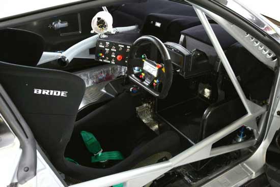 interior nissan gt-r fia gt1