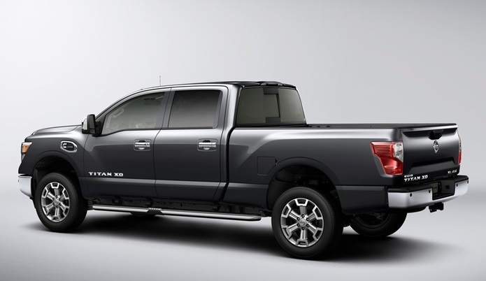 nissan titan xd traseira