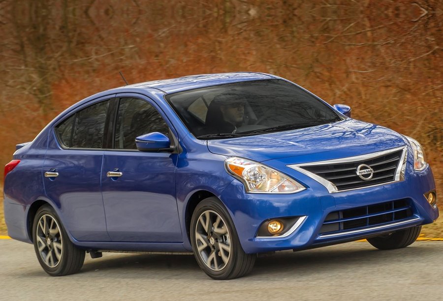 nissan versa 2016