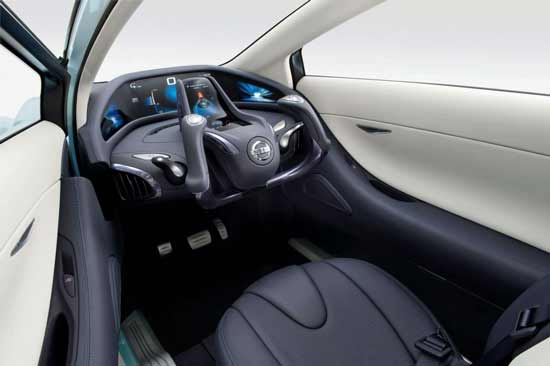 interior nissan land glider