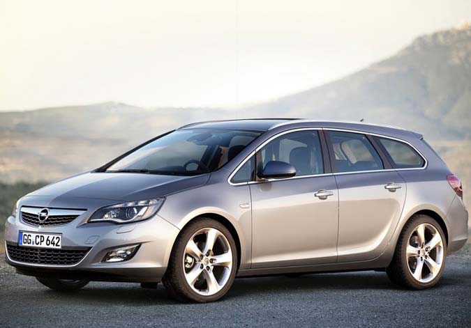 opel astra sports tourer 2011