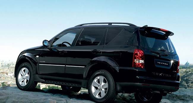 ssangyong rexton traseira