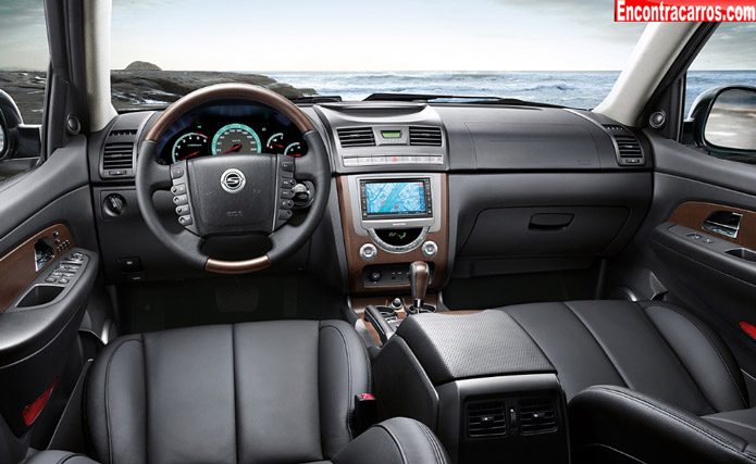 ssangyong rexton w 2013 interior