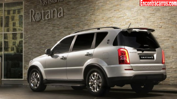 ssangyong rexton w 2013 traseira