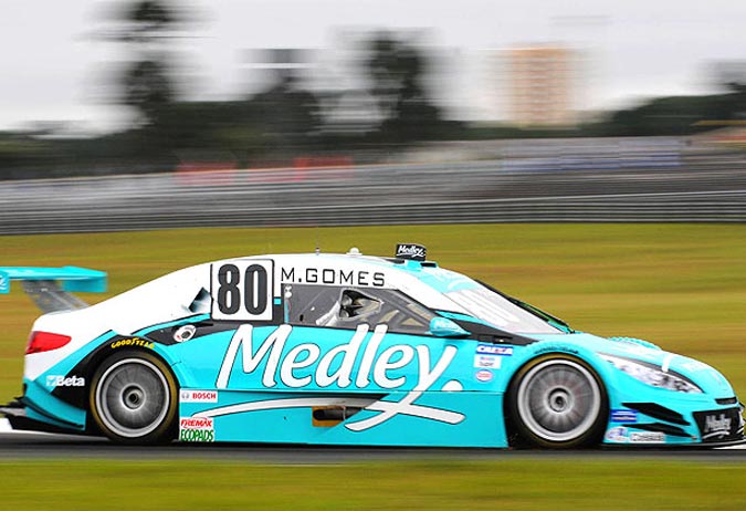 marcos gomes stock car curitiba 2011