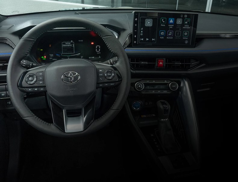 toyota yaris cross interior