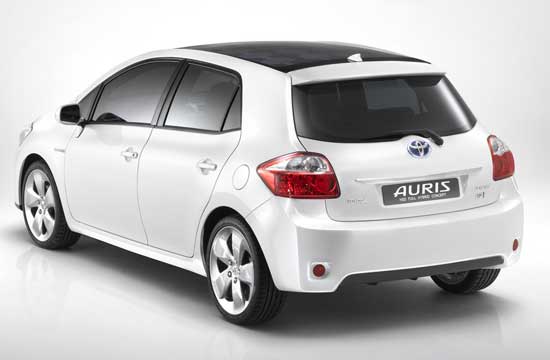 toyota auris full hybrid