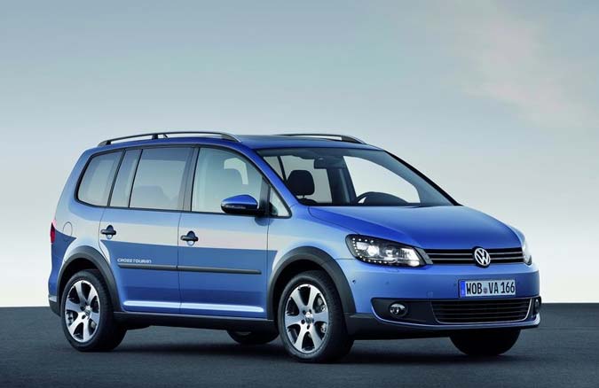 volkswagen crosstouran 2011