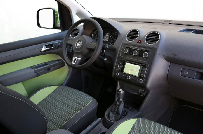 volkswagen cross caddy interior