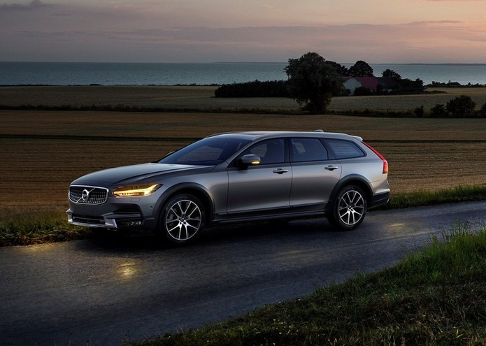 volvo v90 cross country 2017