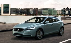 volvo v40 2017