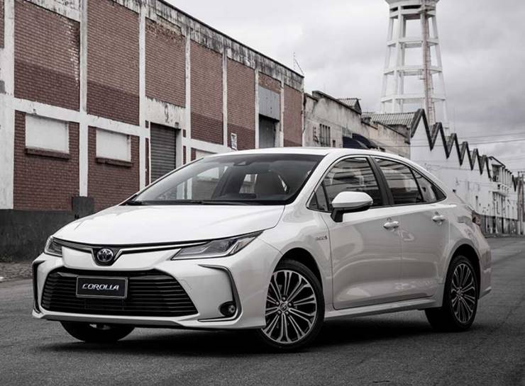 Toyota Corolla 2022 - Sedan chega com nova central multimídia e preços a partir de R