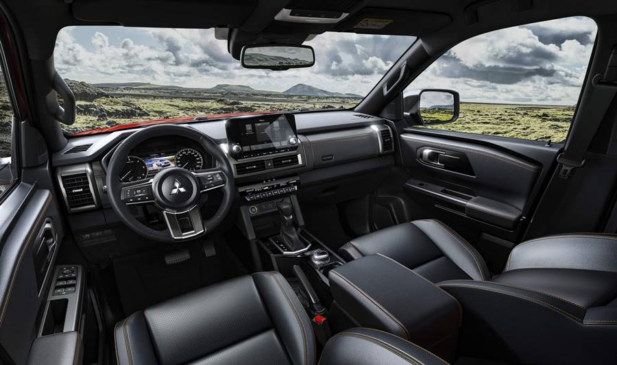 mitsubishi l200 interior