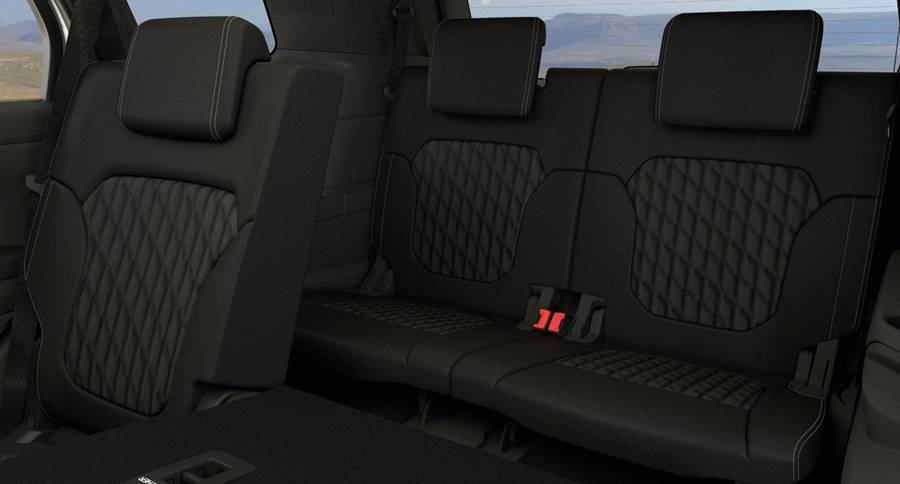 ford everest 2025 interior banco traseiro