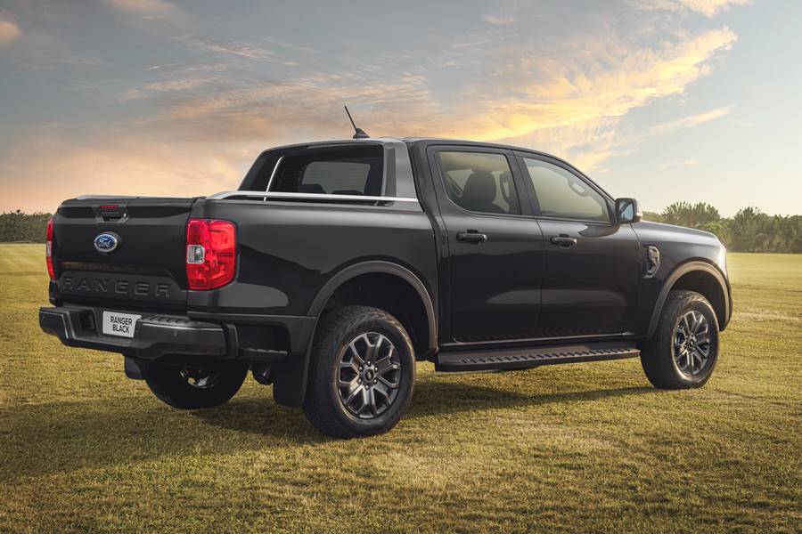 ford ranger black 2025 traseira