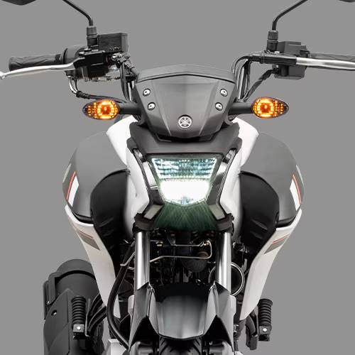 Yamaha Factor 2025 farol LED