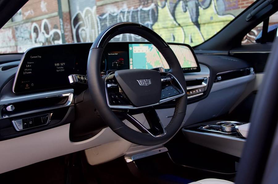 interior cadillac lyriq 2025