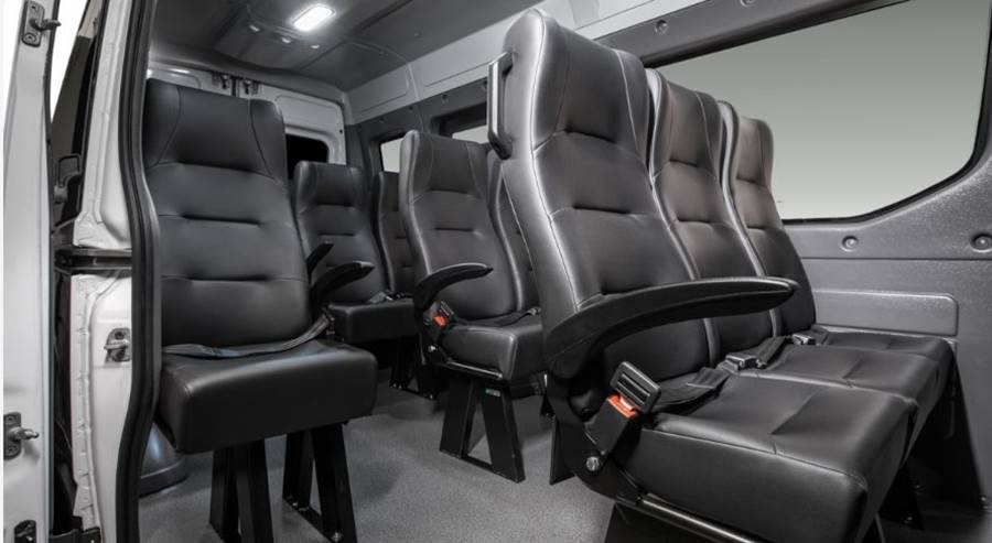 iveco daily minibus 2025 interior