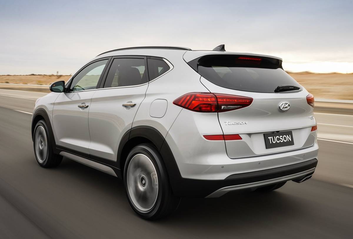 hyundai tucson 2025 brasil traseira