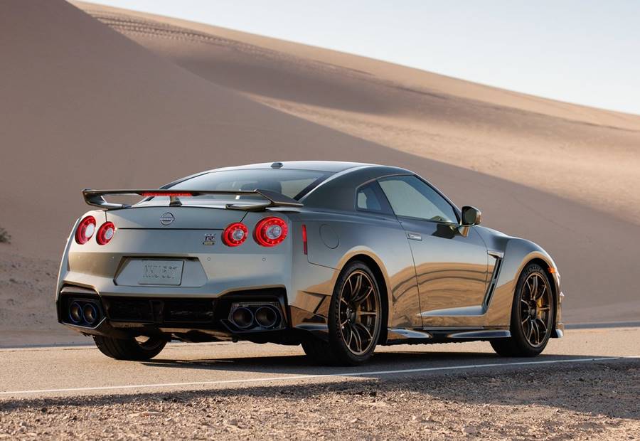 nissan gt-r 2024